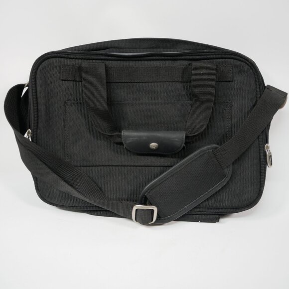 Atlantic Infinity Black Travel Bag With Adjustable Strap & Multiple Compartments - Picture 4 of 12